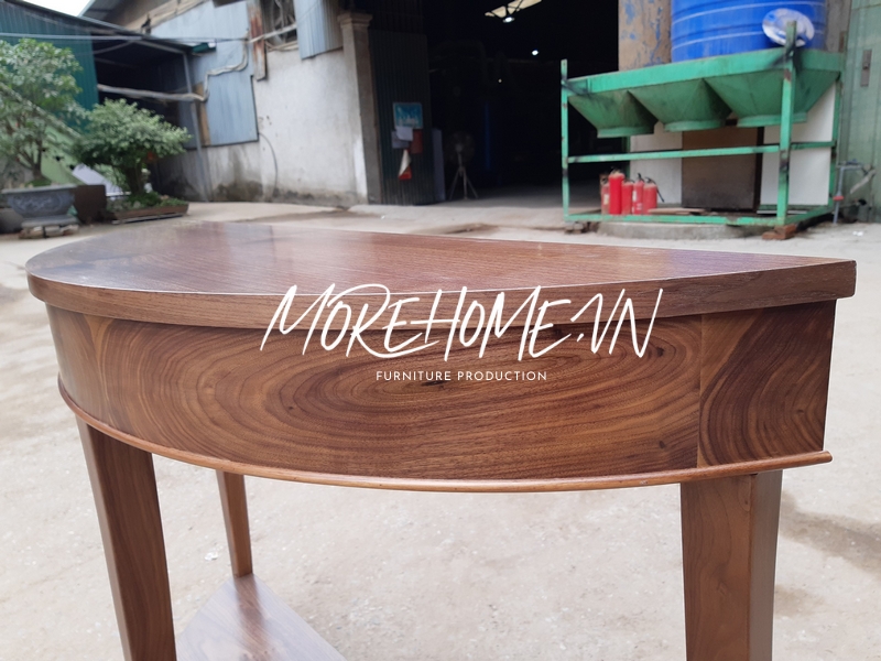 Kệ bàn decor gỗ óc chó mang tới sự sang trọng thẩm mỹ cao cho không gian